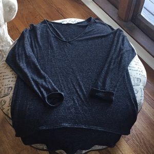 GIBSON v-neck long sleeved top